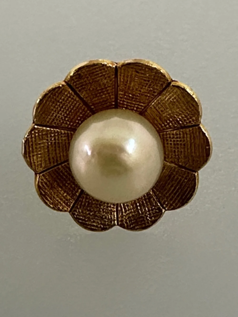 Estate 14k real solid Real Pearl Flower Pin Brooch